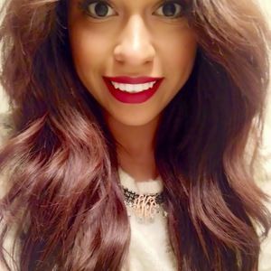 Meet your Posher, Kassandra